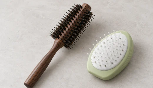 ヘアブラシは水洗いできる？素材だけで決めないお手入れの確認手順